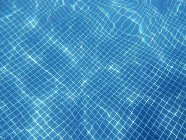 Bir Yüzme Havuzu su yansımalar. Sualtı fotoğrafçılığı. Su