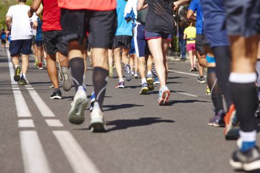 Maraton koşucuları sokakta. Sağlıklı yaşam tarzı. Sporcu