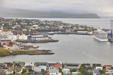 Feroe adalarının başkenti, Torshavn. Liman ve şehir merkezi. Streymoy i