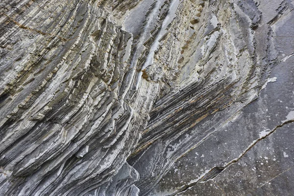 Flysch dramatic rock formation Cantabric coastline in Zumaia, Eu — Stock Photo, Image