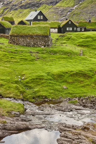 Malerische Grüne Landschaft Mit Holzhäusern Auf Den Färöer Inseln Saksun — Stockfoto