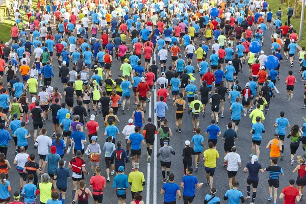 Runners Street Athletes Motion Urban Competition Horizontal — Stock Photo, Image