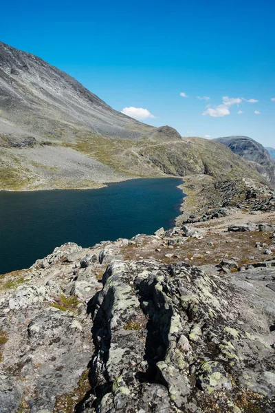 挪威约顿海门国家公园Besseggen岭 美丽的Gjende湖 — 免费的图库照片