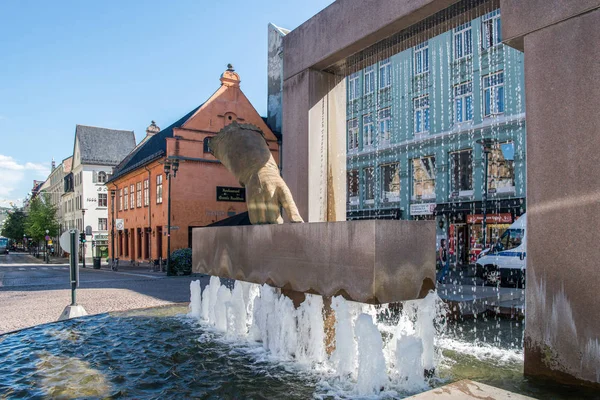 Hand fountain — Stock Photo, Image