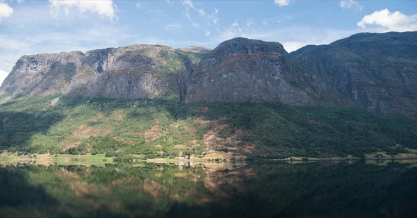 Reflektieren — Stockfoto