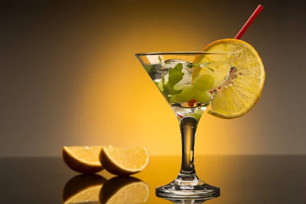 Martini kokteyl bardak soğutma