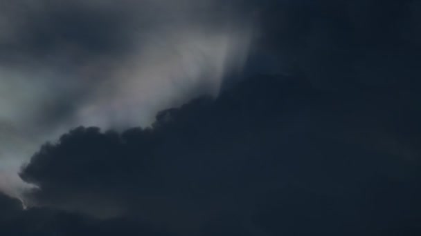 白垩纪比鲁斯云 彩虹云是美丽动人的 惊人的现象 时间的流逝 — 图库视频影像