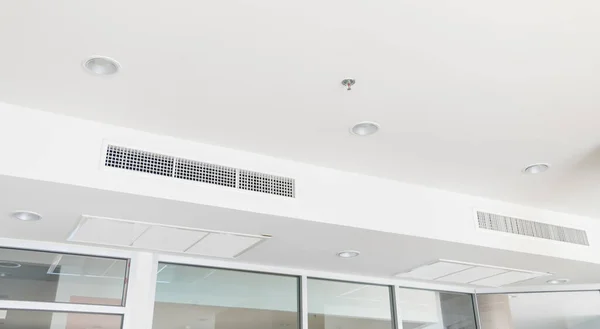 Ceiling Mounted Cassette Type Air Conditioner — Stock Photo, Image