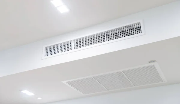 Ceiling Mounted Cassette Type Air Conditioner — Stock Photo, Image