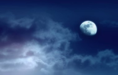 Gizemli bulutlar ve ay ile gece gökyüzünün arka plan