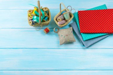 Dikiş ve kumaş için araç kümesi