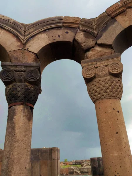 Ermenistan Kafkas Dağları, tapınak Zvartnots kalıntıları