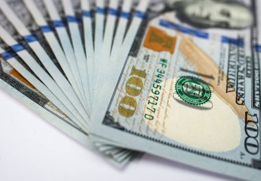 beyaz arka plan üzerinde para banknot