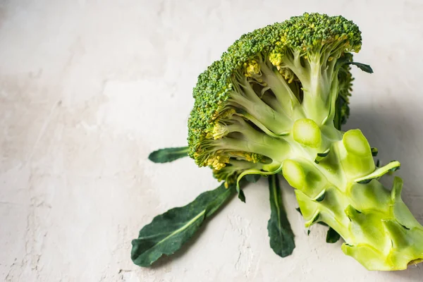 Brócoli Fresco Saludable Sobre Fondo Claro — Foto de Stock