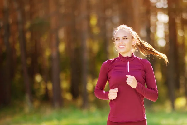 Τρέχοντας Γυναίκα Αθλήτρια Εξωτερικούς Χώρους Τζόκινγκ Στο Πάρκο Αθλητισμός Γυμναστήριο — Φωτογραφία Αρχείου