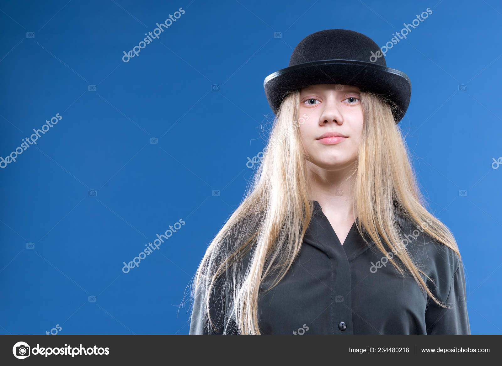 Excellent message, blonde teen in black Blonde teen in black