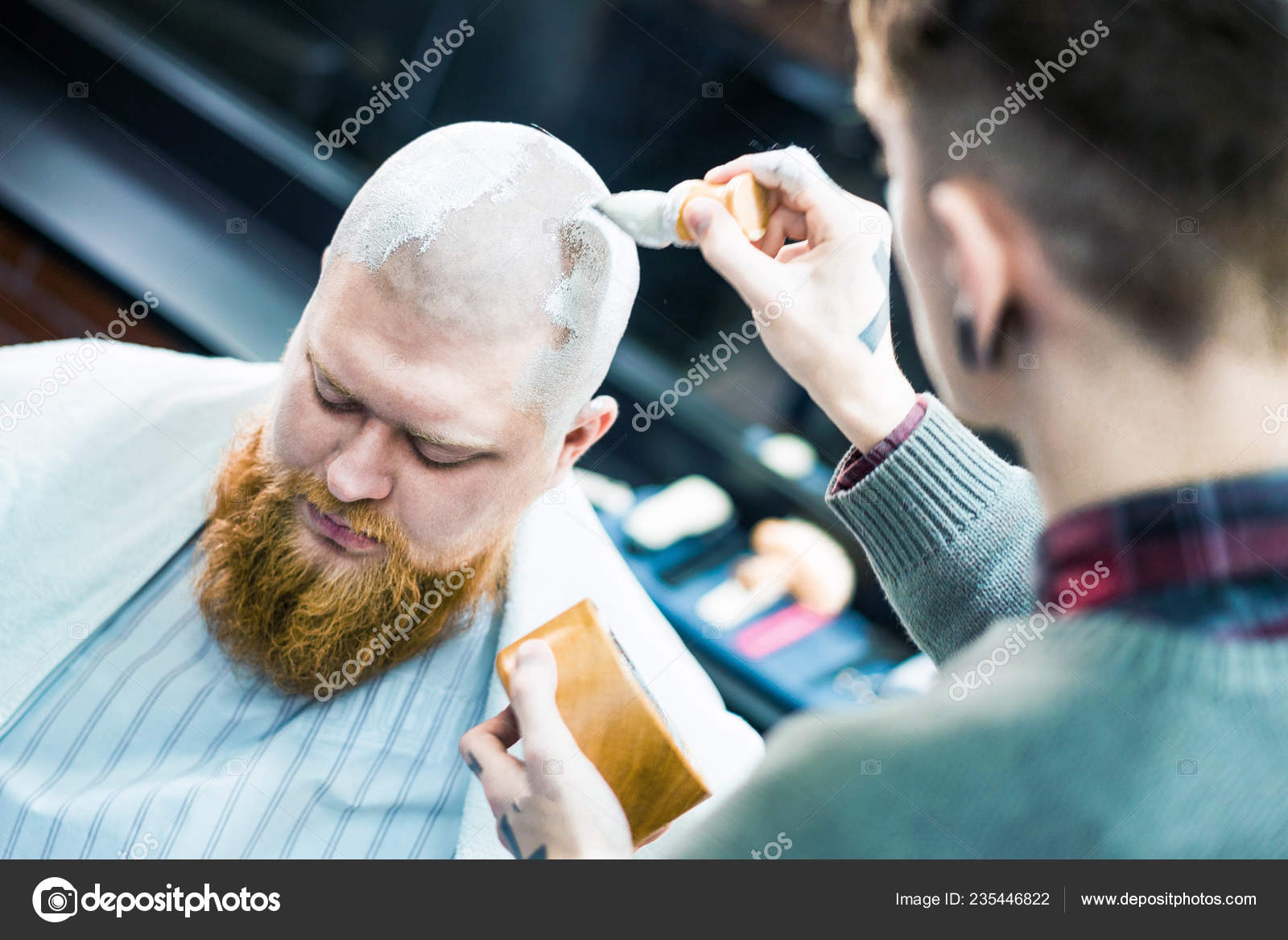 голые мужчины парикмахеры