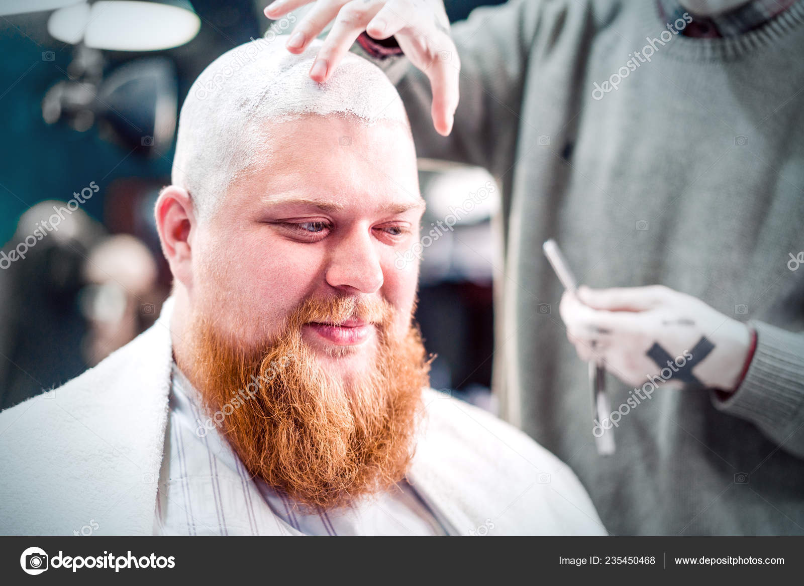 Barber Tool Hand Shaving Head Bald Man Beard — Stock Photo © stockaboo