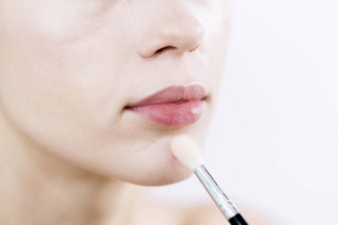 Stüdyo içinde Visage beyaz arka planda yakın