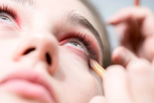 Close Performance Bright Eye Makeup Red Eyeshadow — Stock Photo, Image