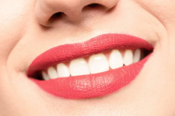 Schöne Rote Lippen Diagonal Schließen — Stockfoto