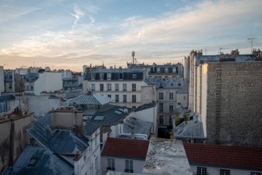 Paris çatılarının France Europe