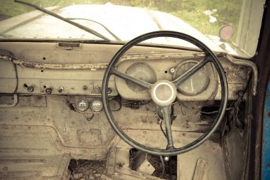 Grunge ve yükseklik paslı eski lüks araba unsurlarını.