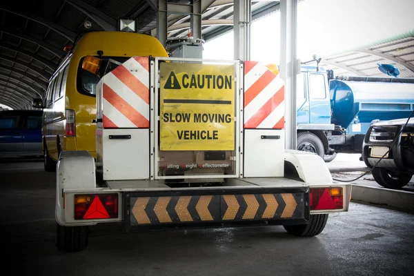 Een wegenbouw site voertuig hobbels vallen tester — Stockfoto