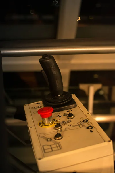 Мультирегулятор с помощью гидравлической рукоятки — стоковое фото