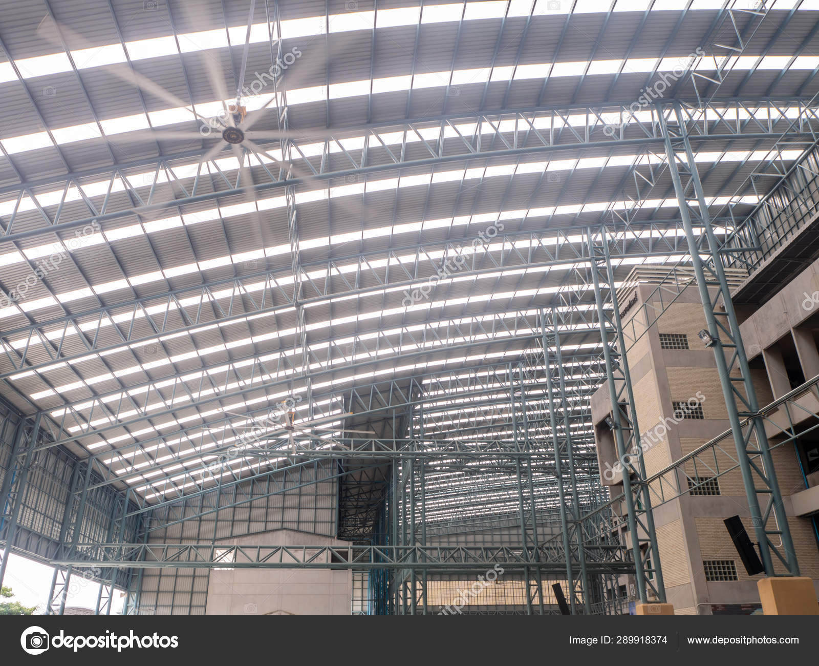 Big Warehouse Steel Plate Roof Ceiling Structure Iron Beams