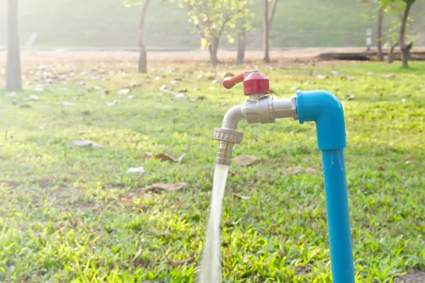 Water Faucet Garden Sunlight — Stock Photo, Image