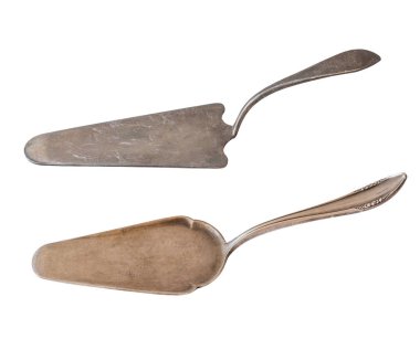 Gümüş Vintage pasta beyaz arka plan üzerinde izole spatula. Retro gümüş.