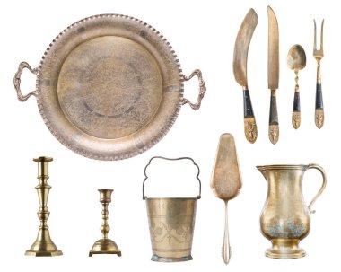 Vintage gümüş yaldızlı desenleri kaşık, çatal, bıçak, şamdanlar, tepsi, sürahi, beyaz arka plan üzerinde izole pasta, şampanya kovası için spatula