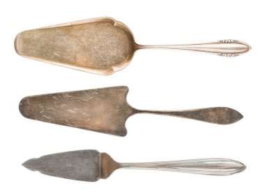 Gümüş Vintage pasta beyaz arka plan üzerinde izole spatula. Retro gümüş.