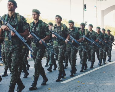 Indaiatuba, Sao Paulo/Brezilya - 07 Eylül 2018: Brezilya ordusu ve diğer hükümet silahlı kuvvetlerin parade ile Brezilya'nın bağımsızlık günü kutlanıyor.