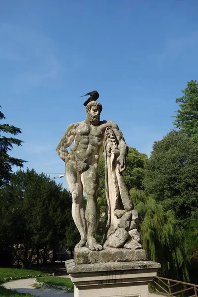 Pomnik Herkulesa Ogrodzie Salvi — Zdjęcie stockowe