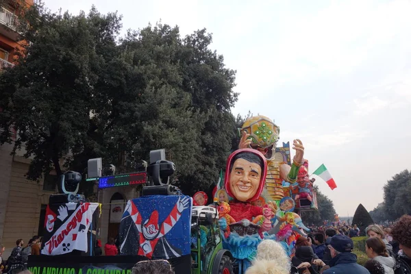 Verona Italia Marzo 2019 Carros Maks Desfile Durante Carnaval Ciudad —  Fotos de Stock