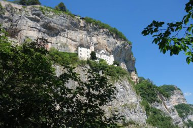 Umut yolu. Corona Tapınağı, İtalya'da Spiazzi kutsal