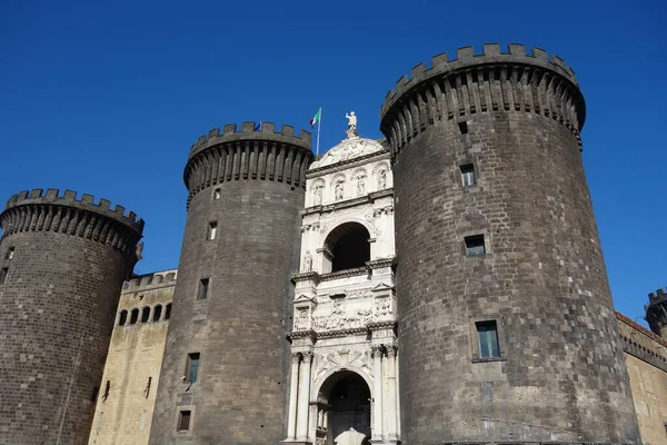 Castel Nuovo Maschio Angioino Μια Έδρα Μεσαιωνικών Βασιλιάδων Της Νάπολης — Φωτογραφία Αρχείου