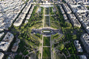 Eyfel Kulesi, Fransa 'dan Paris' in havadan görünüşü