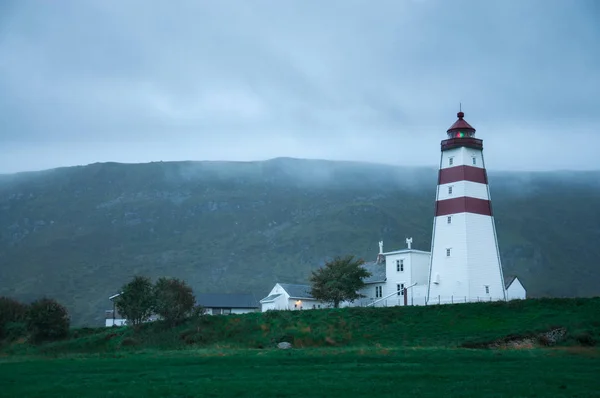 Alnes Világítótorony Sziget Godoy Alesund Norvégia — Stock Fotó