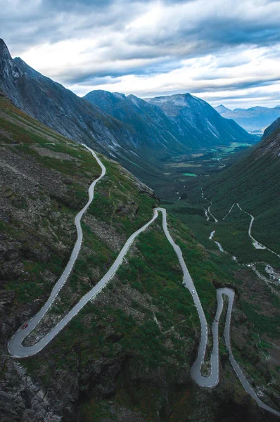 Norveç trol yol - Trollstigen dağ yolu