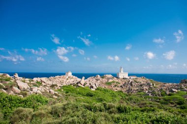 Capo Testa, deniz feneri. Santa Teresa di Gallura, Sardunya Isla