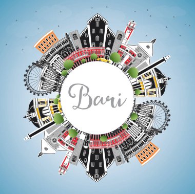 Bari Italya şehir silueti gri binalar, mavi gökyüzü ve kopya S