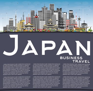 Gri Binalar, Mavi Gökyüzü ve Copy Space ile Japonya Şehir Skyline.