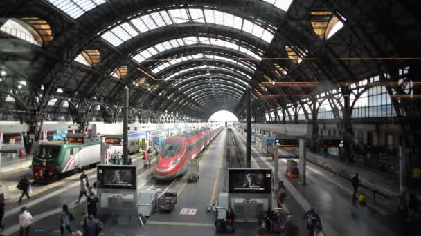 Milan Italie Mai 2019 Délais Gare Milano Centrale Arrivée Départ — Video