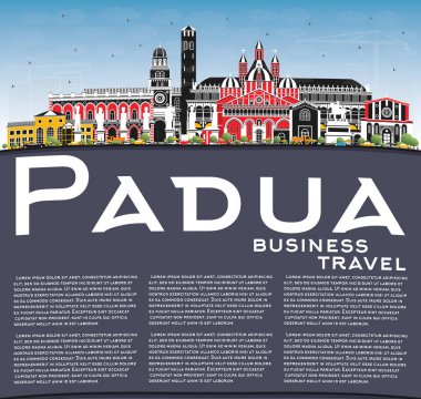 Padua İtalya Renk Binaları, Mavi Gökyüzü ve Kopyalama ile Skyline