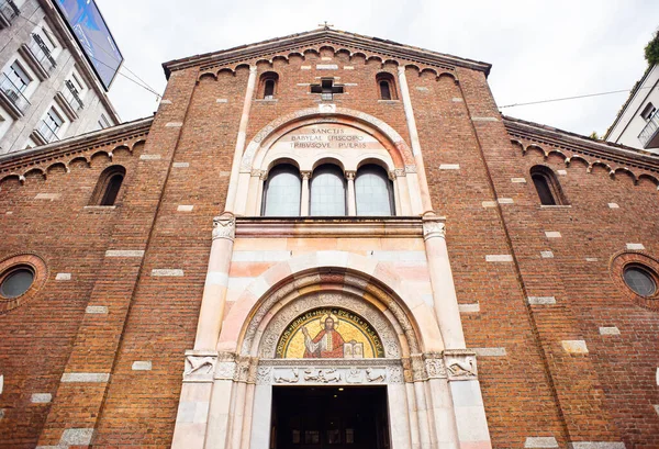 Milánó Olaszország 2019 Május Milánói Basilica San Babila Homlokzata Templomot — Stock Fotó