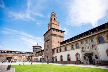 Milan mı? İtalya - 21 Mayıs 2019: The Sforza Castle - Castello Sforzesco, Milano. İtalya.