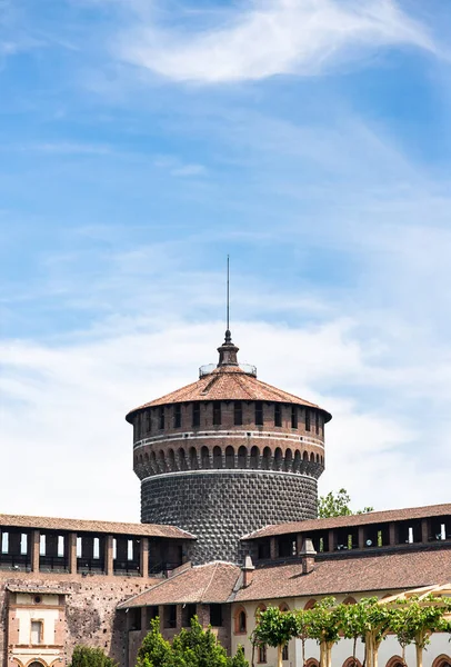 Belső Kilátás Sforzesco Kastély Milánóban Olaszország Sforza Kastély Tornya — Stock Fotó